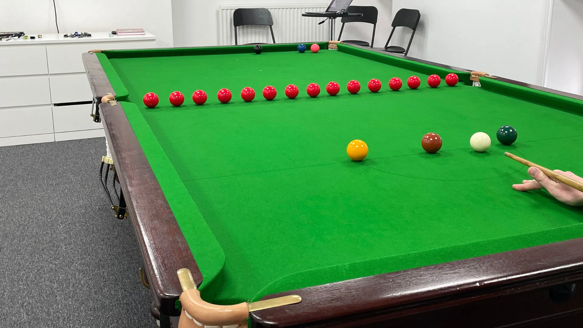 Snooker balls: How to get started with snooker trick shots